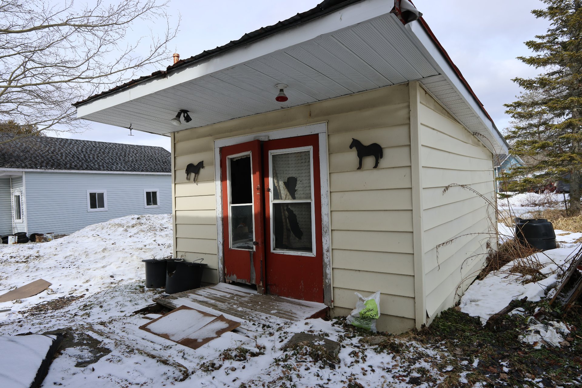 Shed