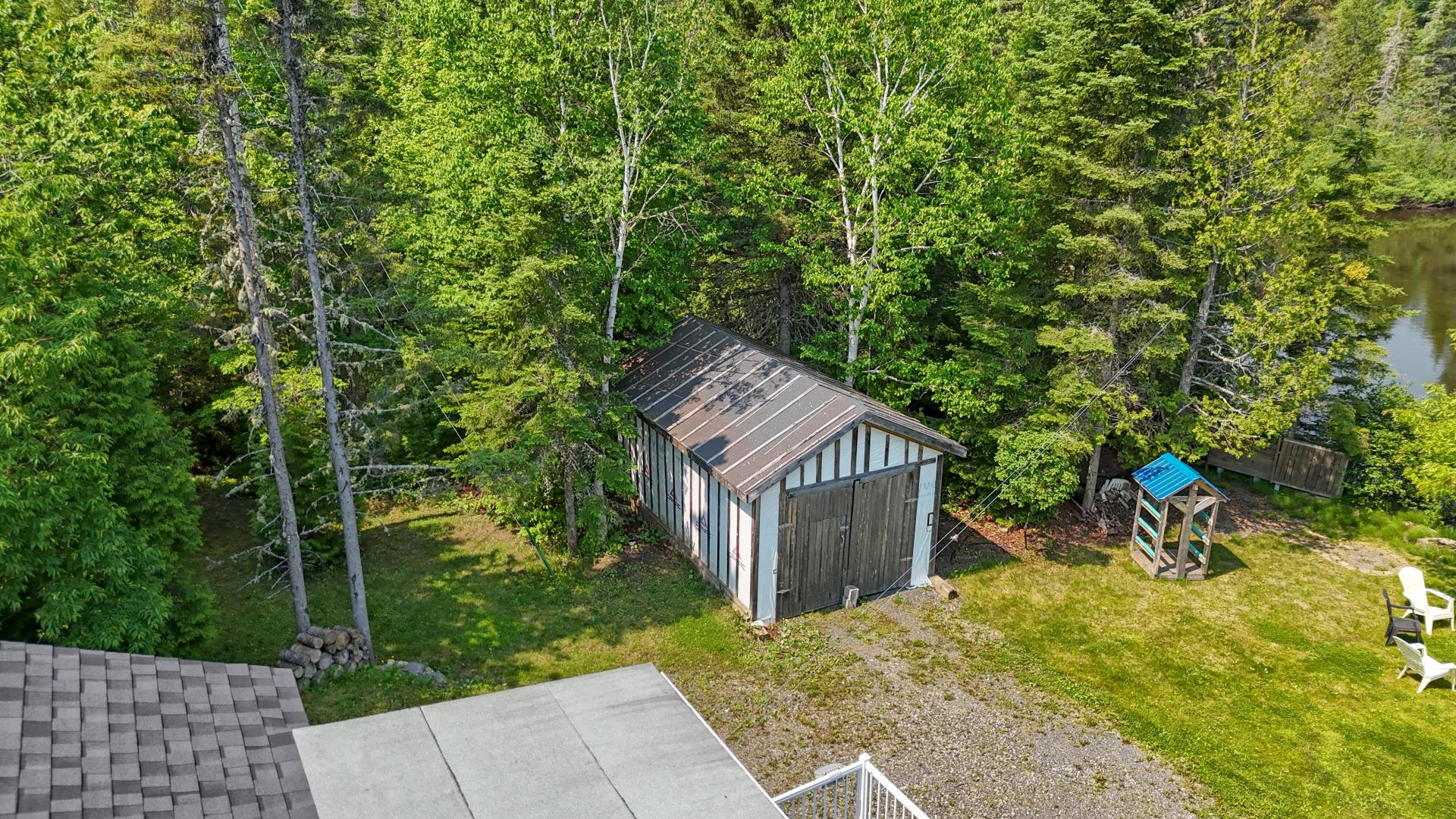 Shed