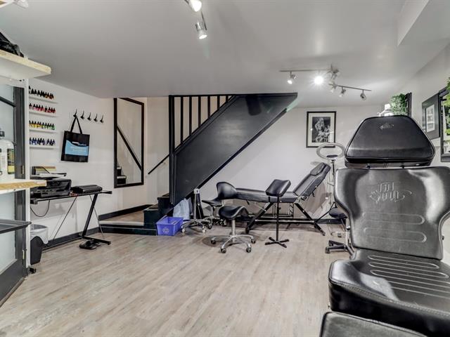 Salon