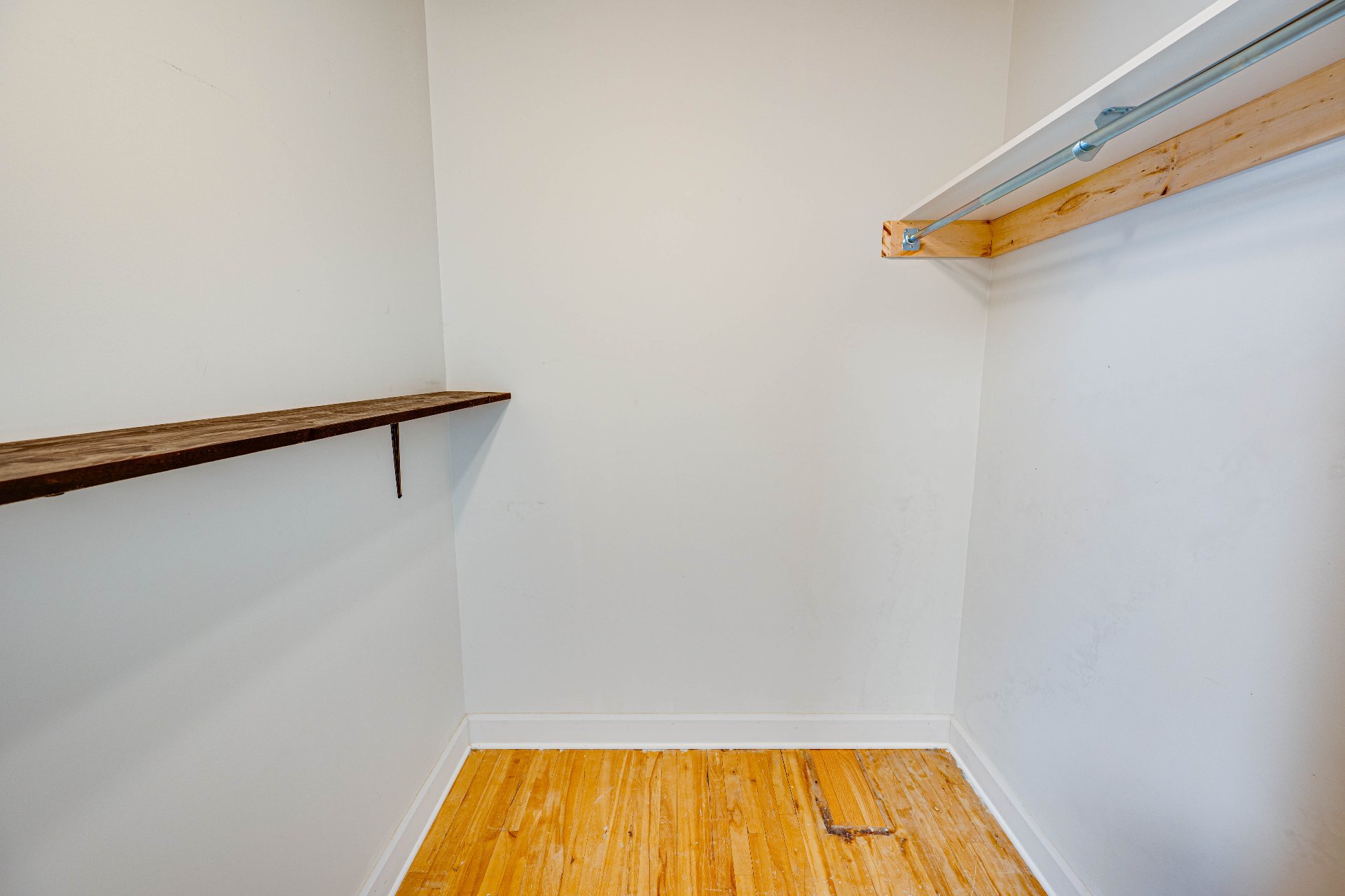 Walk-in closet