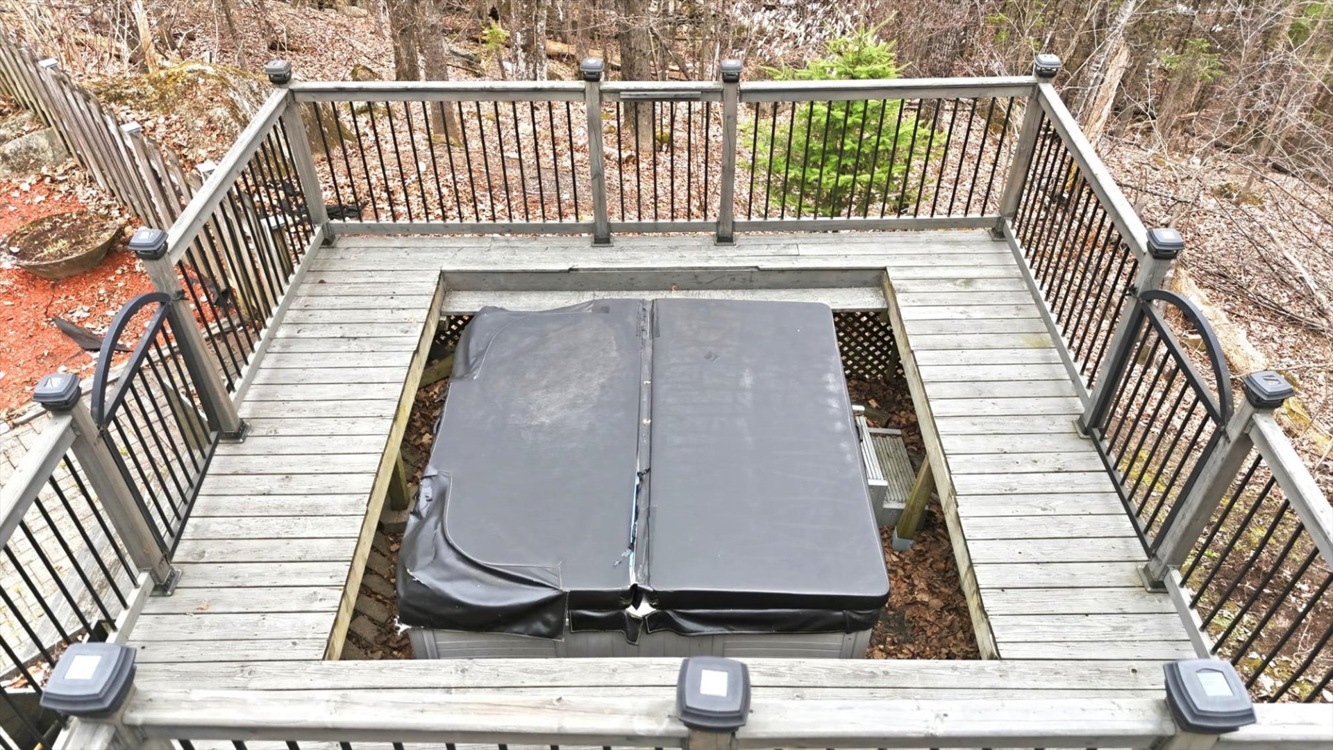 Hot tub