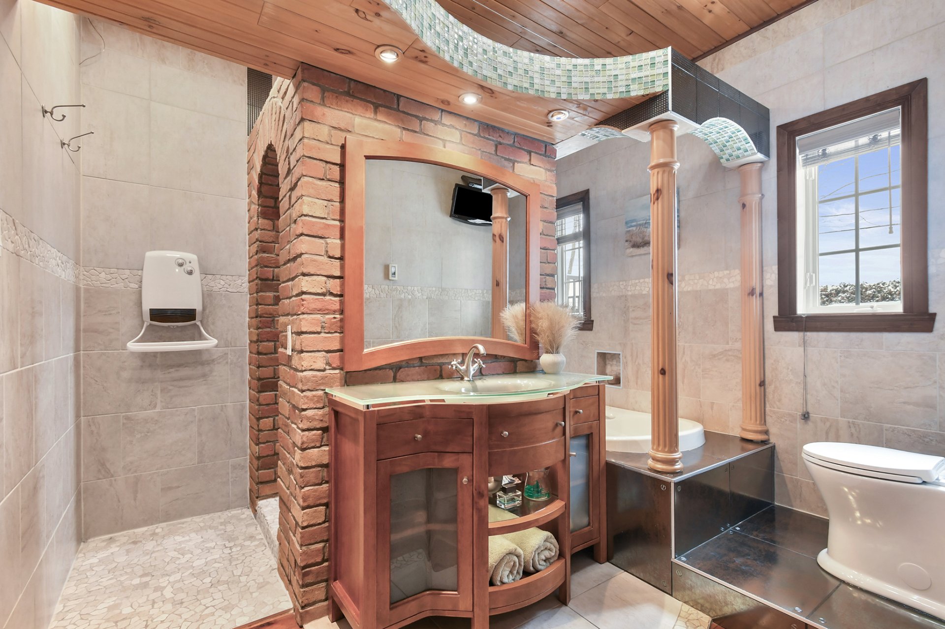 Salle de bains attenante à la CCP