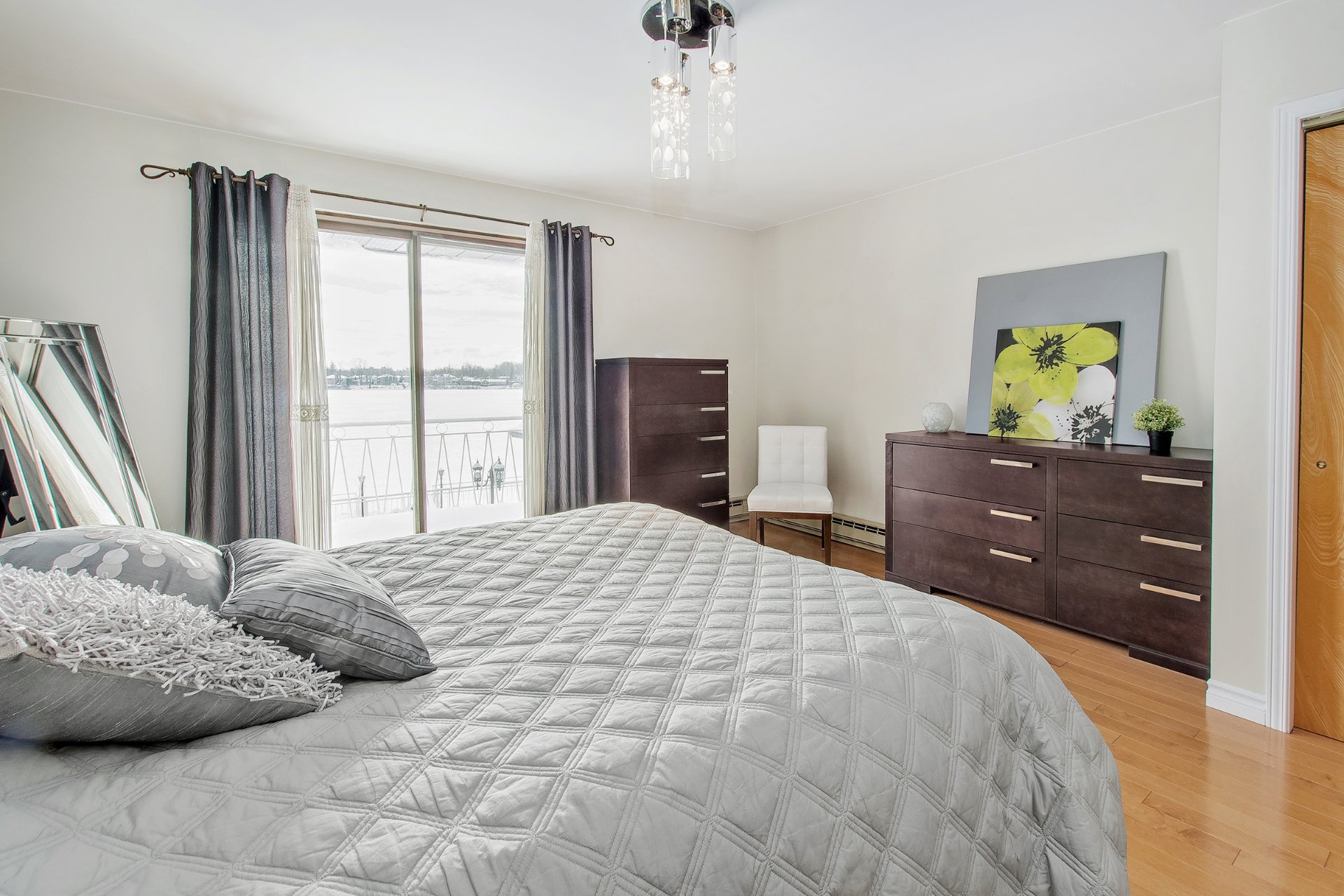 Chambre à coucher principale