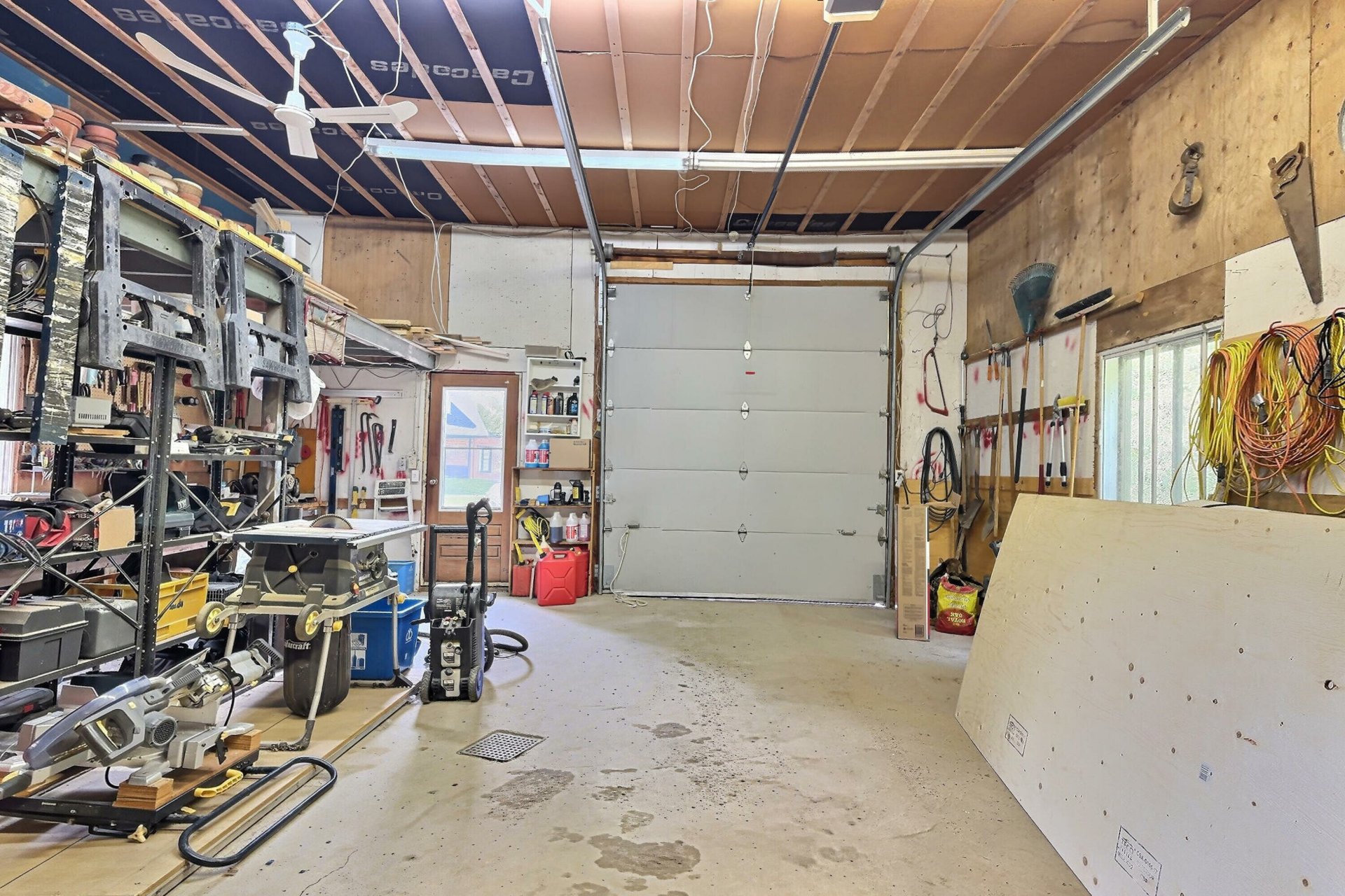 Garage