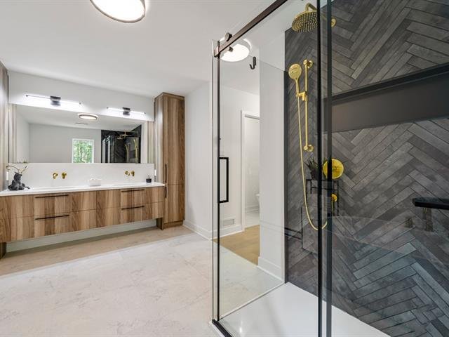 Salle de bains attenante à la CCP