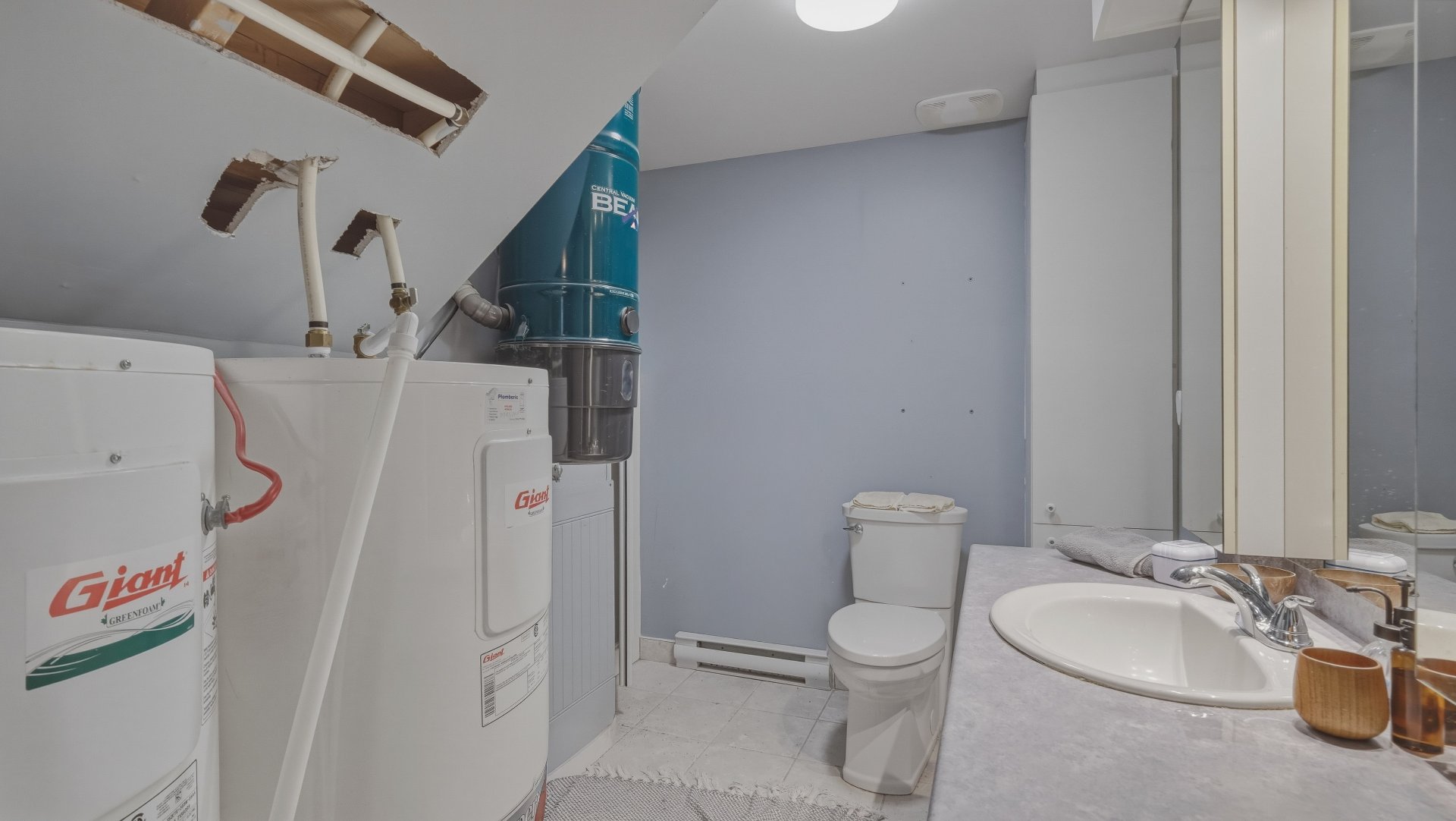 Sous-sol Logement *364*