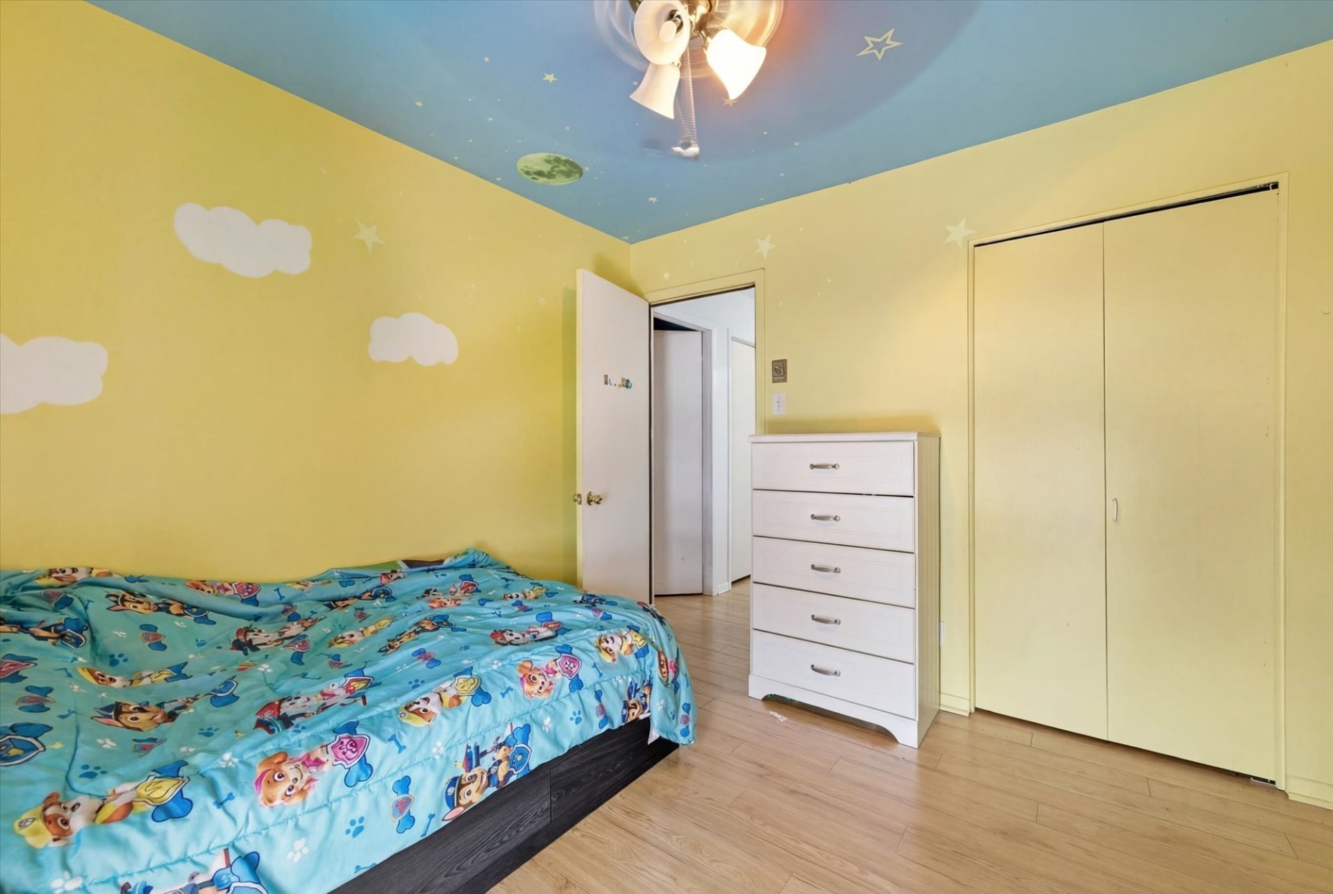 Chambre à coucher