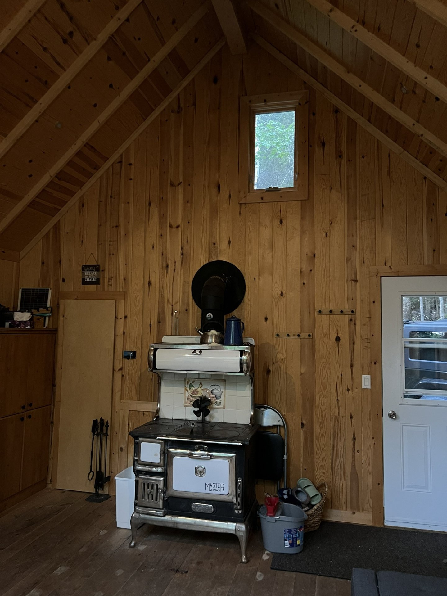 Camp de chasse petit chalet.