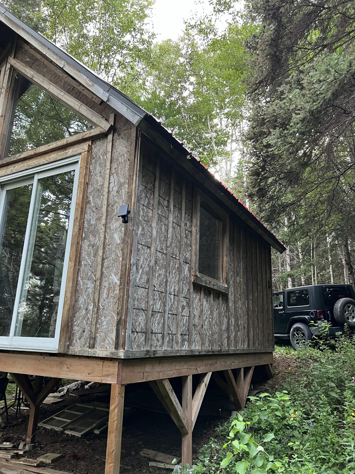 Petit chalet camp de chasse