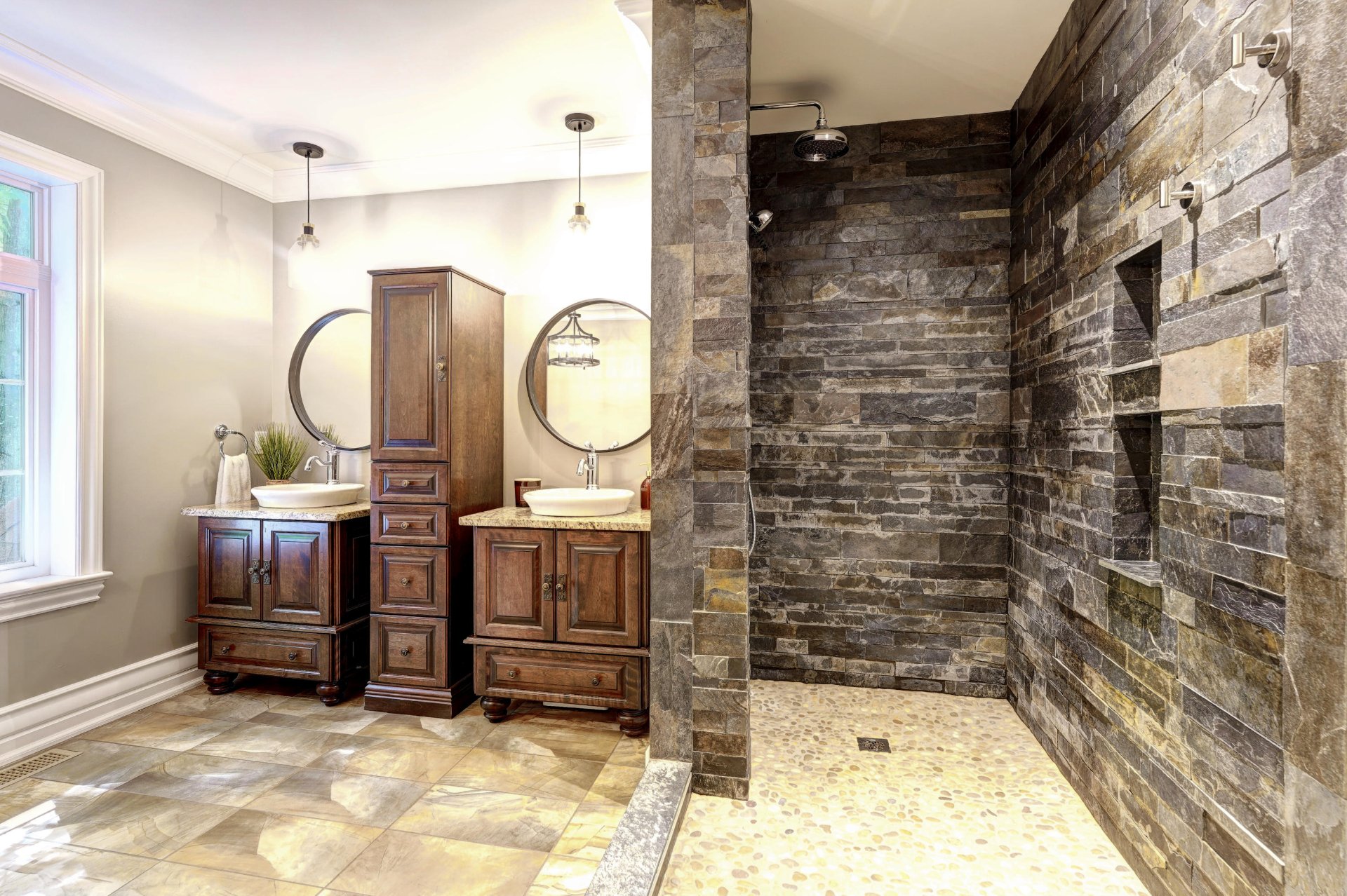 Salle de bains attenante à la CCP