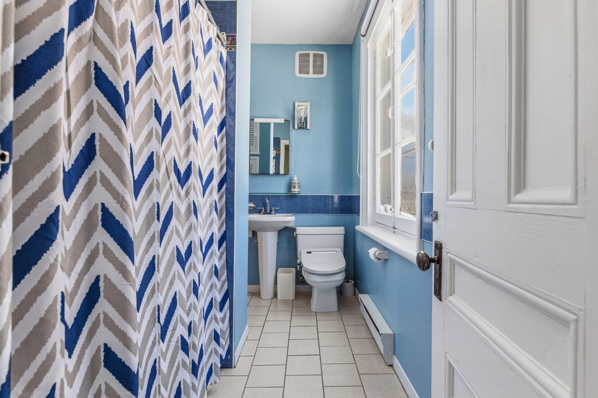 Attenante à la chambre