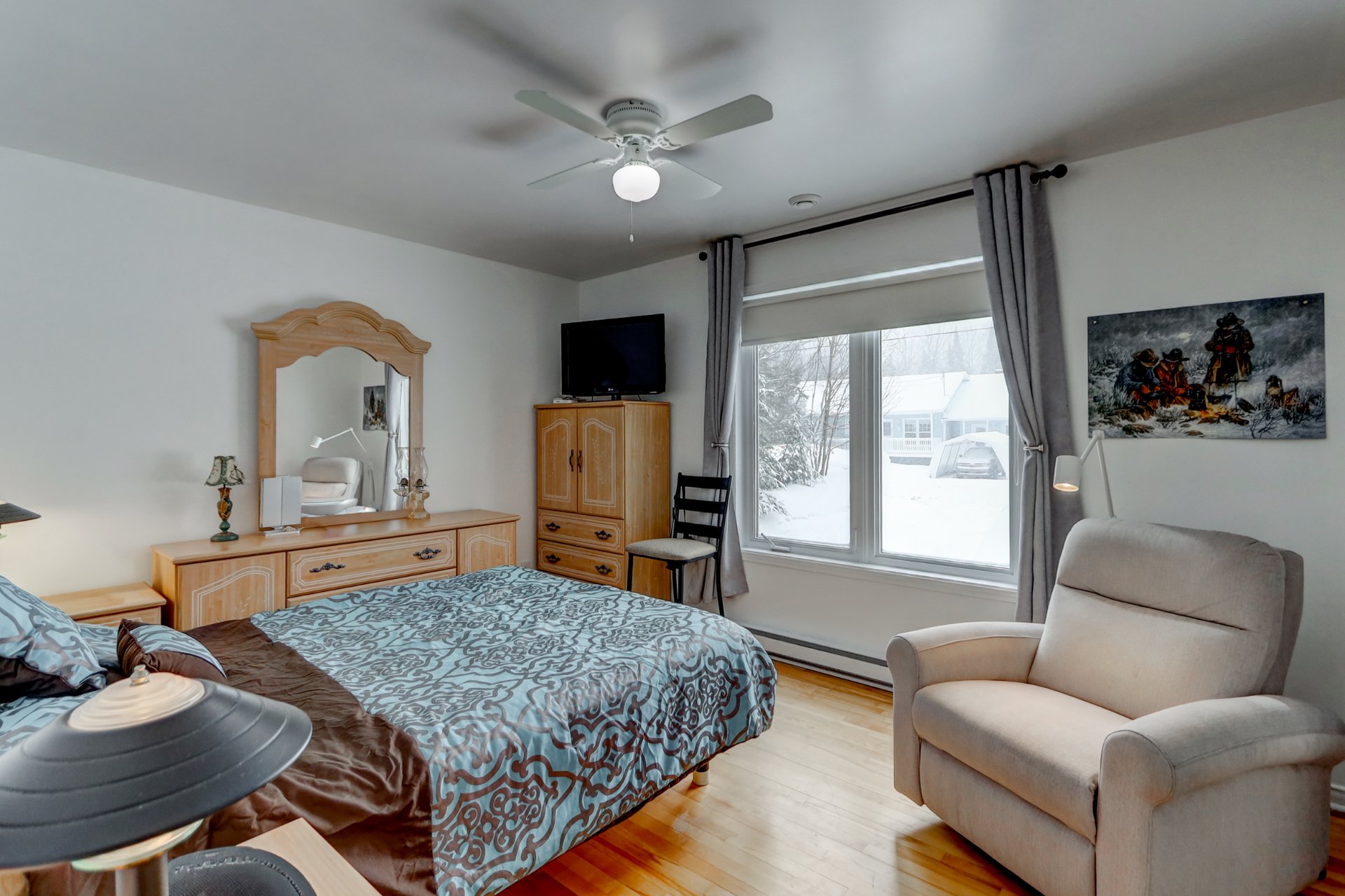 Primary bedroom
