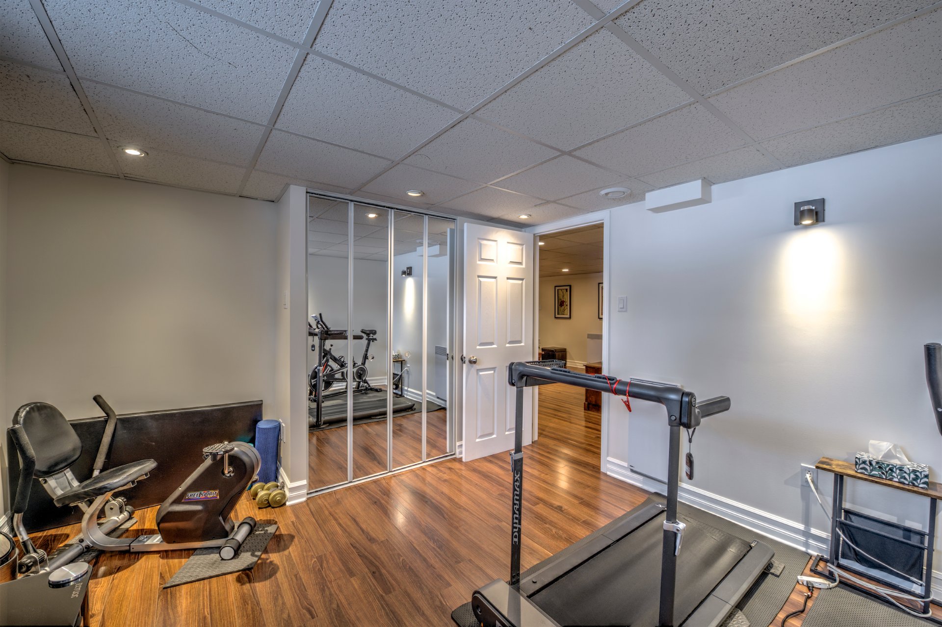 Chambre/salle d'exercice