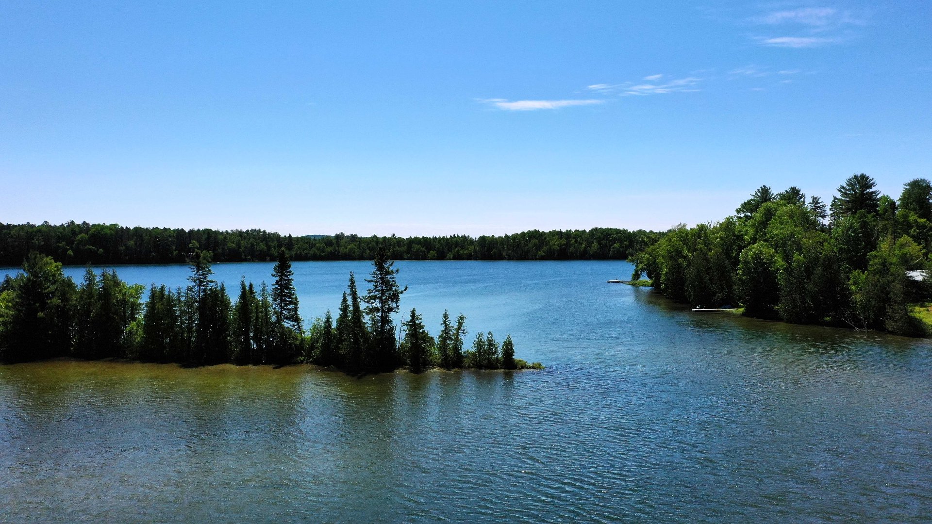 Vue sur l'eau