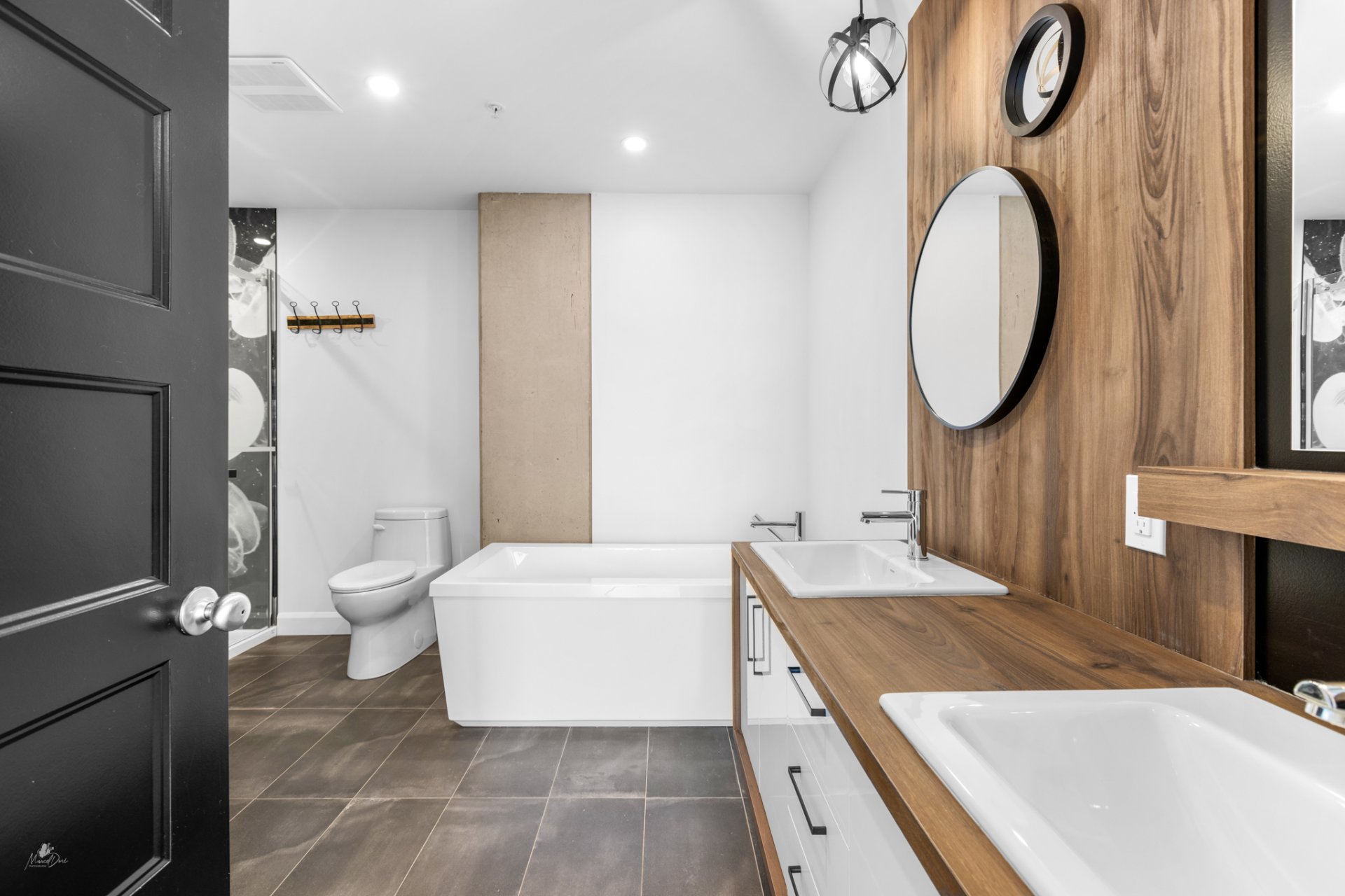 Salle de bains attenante à la CCP