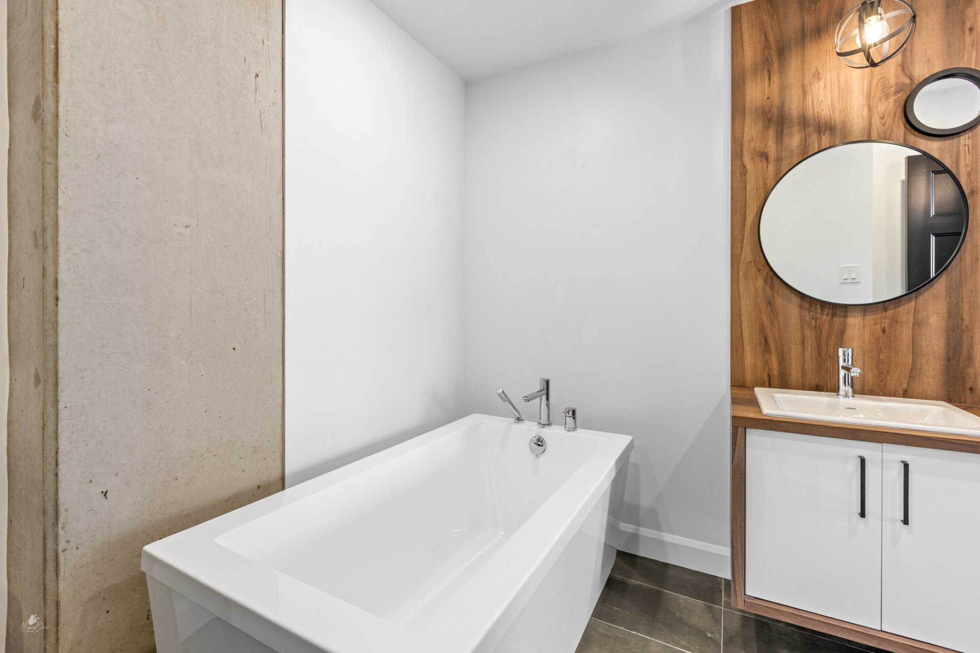 Salle de bains attenante à la CCP