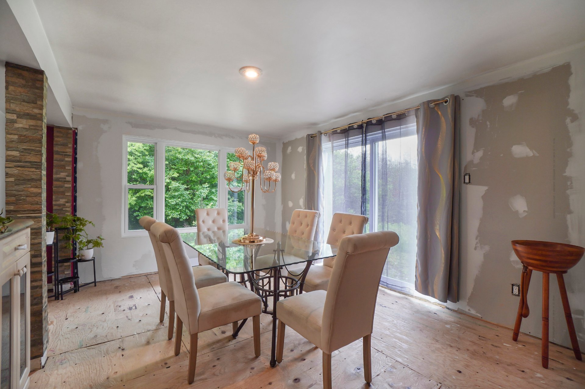 finitions et décoration à terminer - RDC