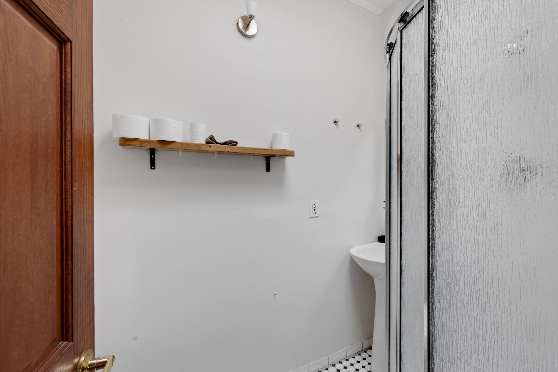 Ensuite bathroom