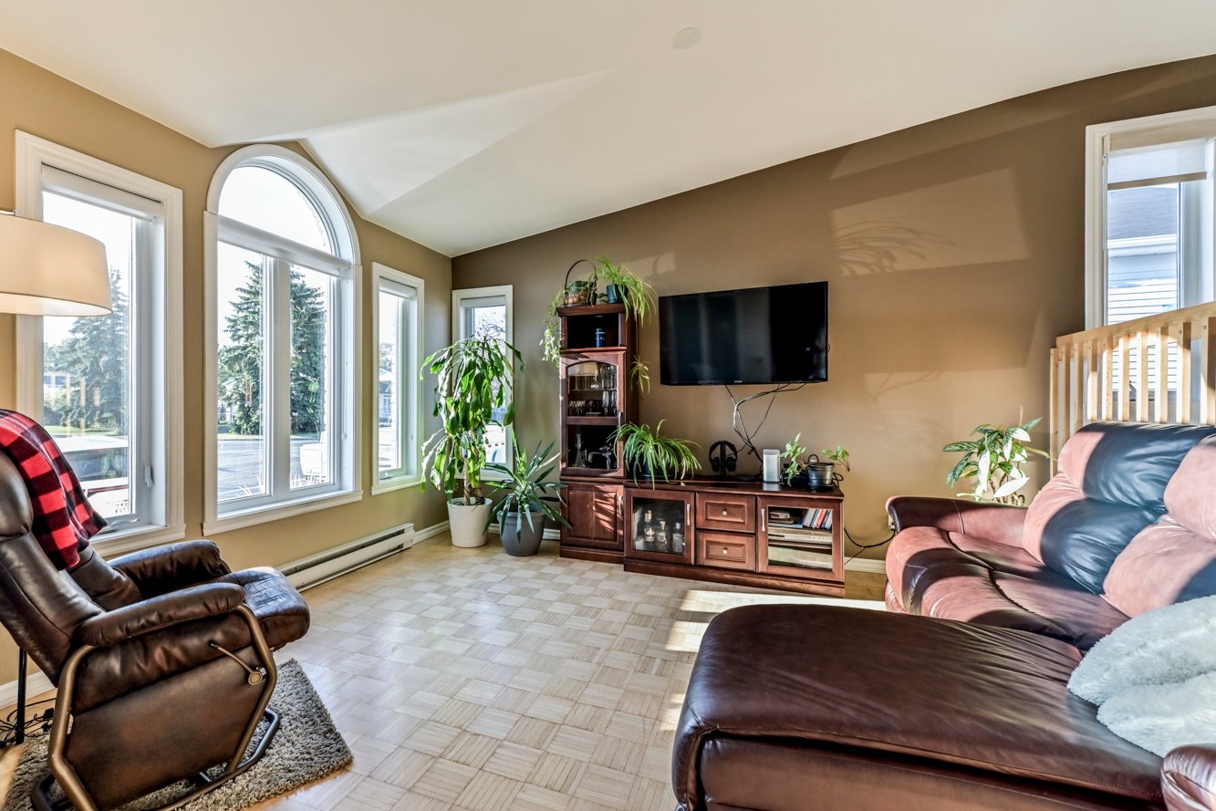 Belle fenêtre surdimensionnée