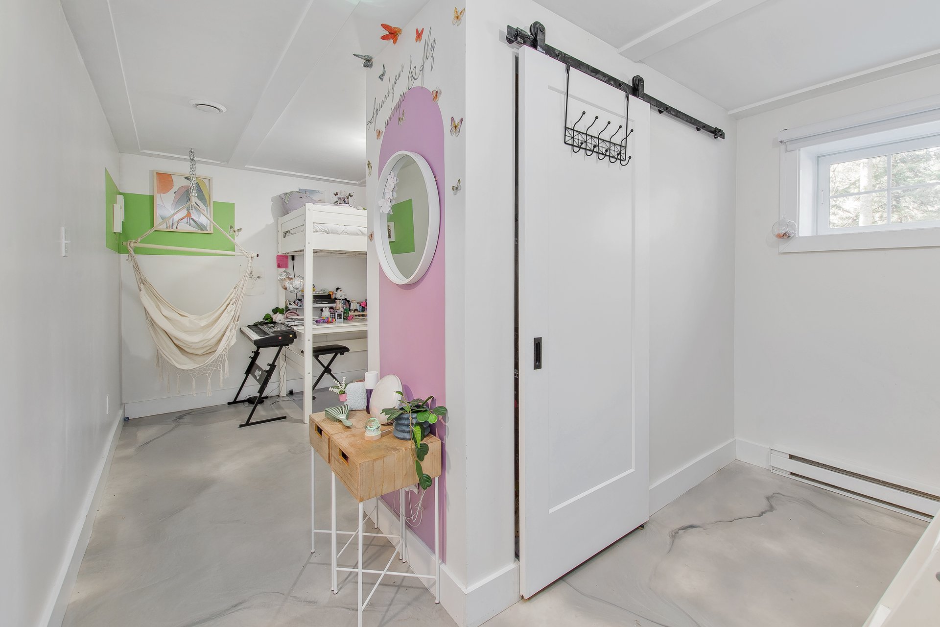 Bedroom