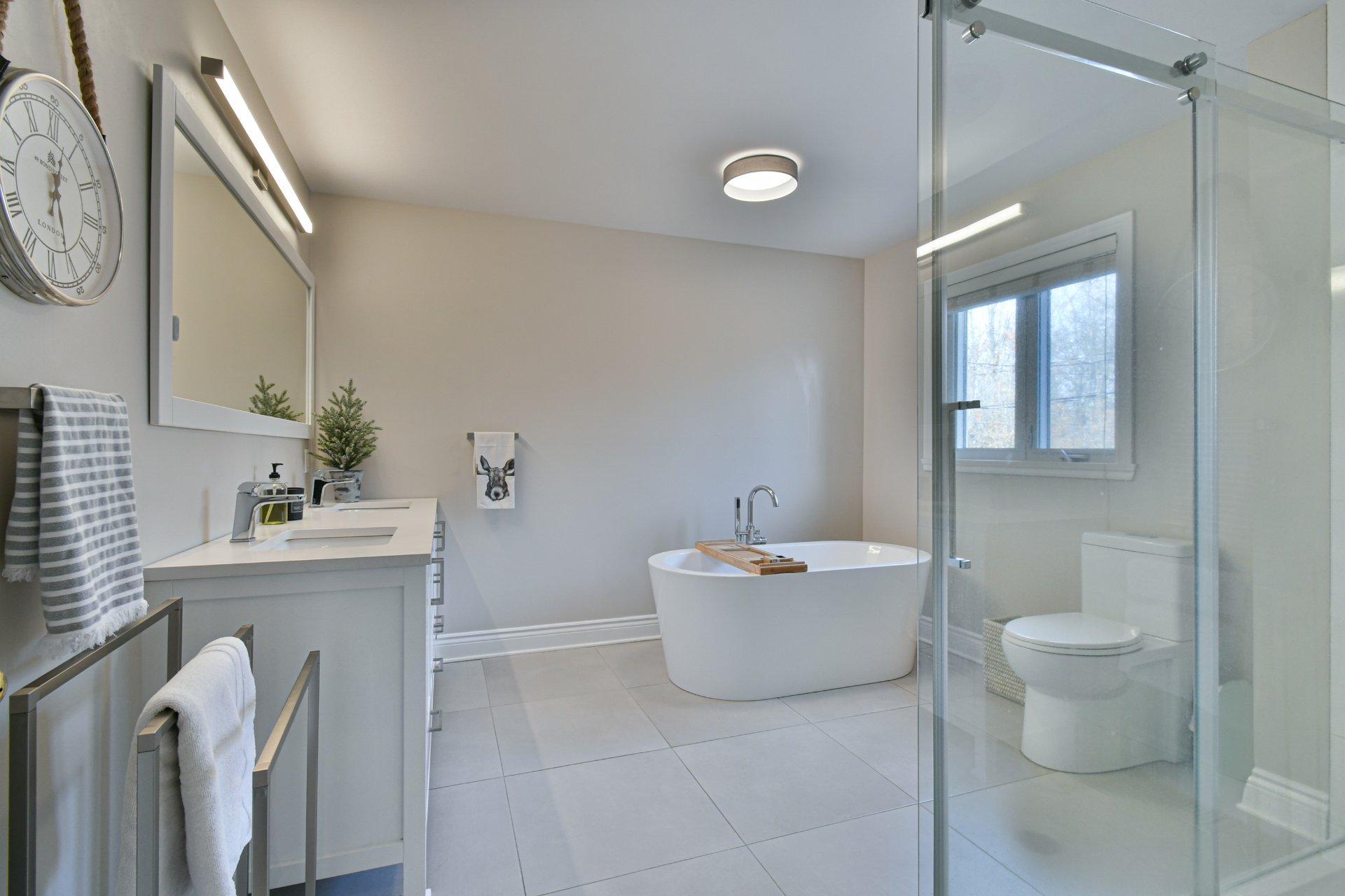 Ensuite bathroom