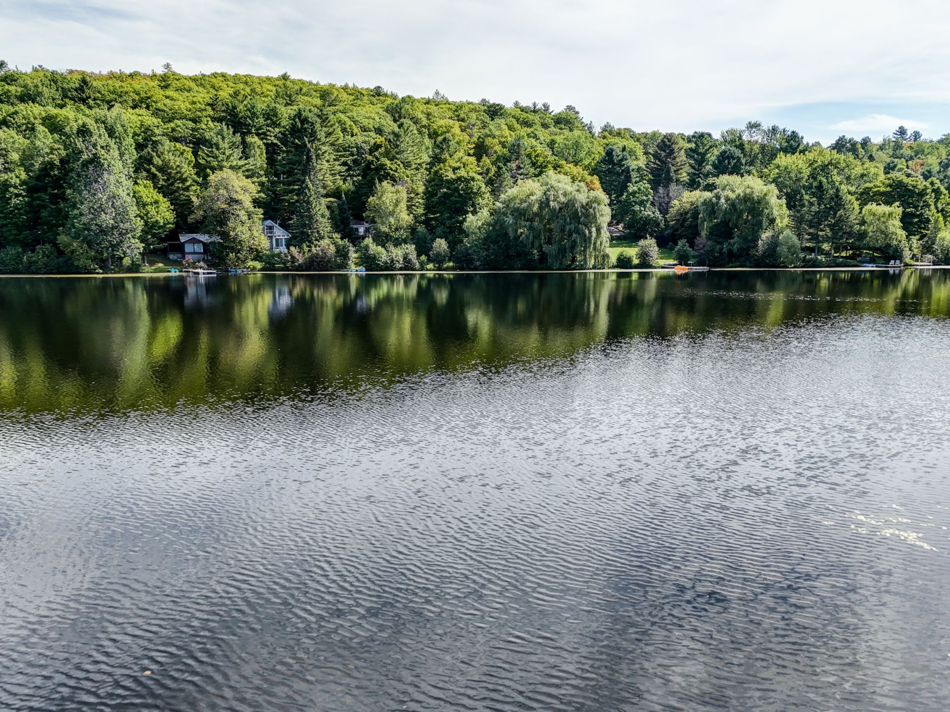 Accès au plan d'eau