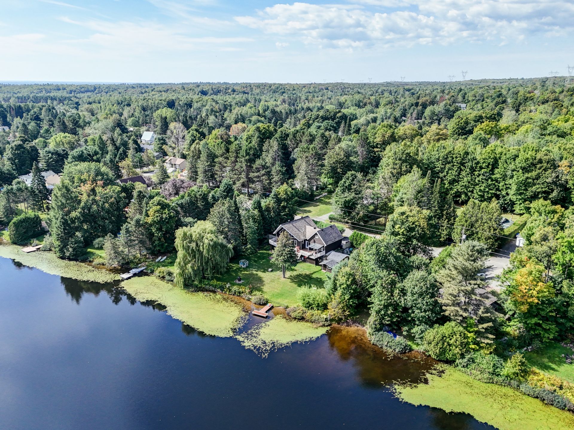Accès au plan d'eau