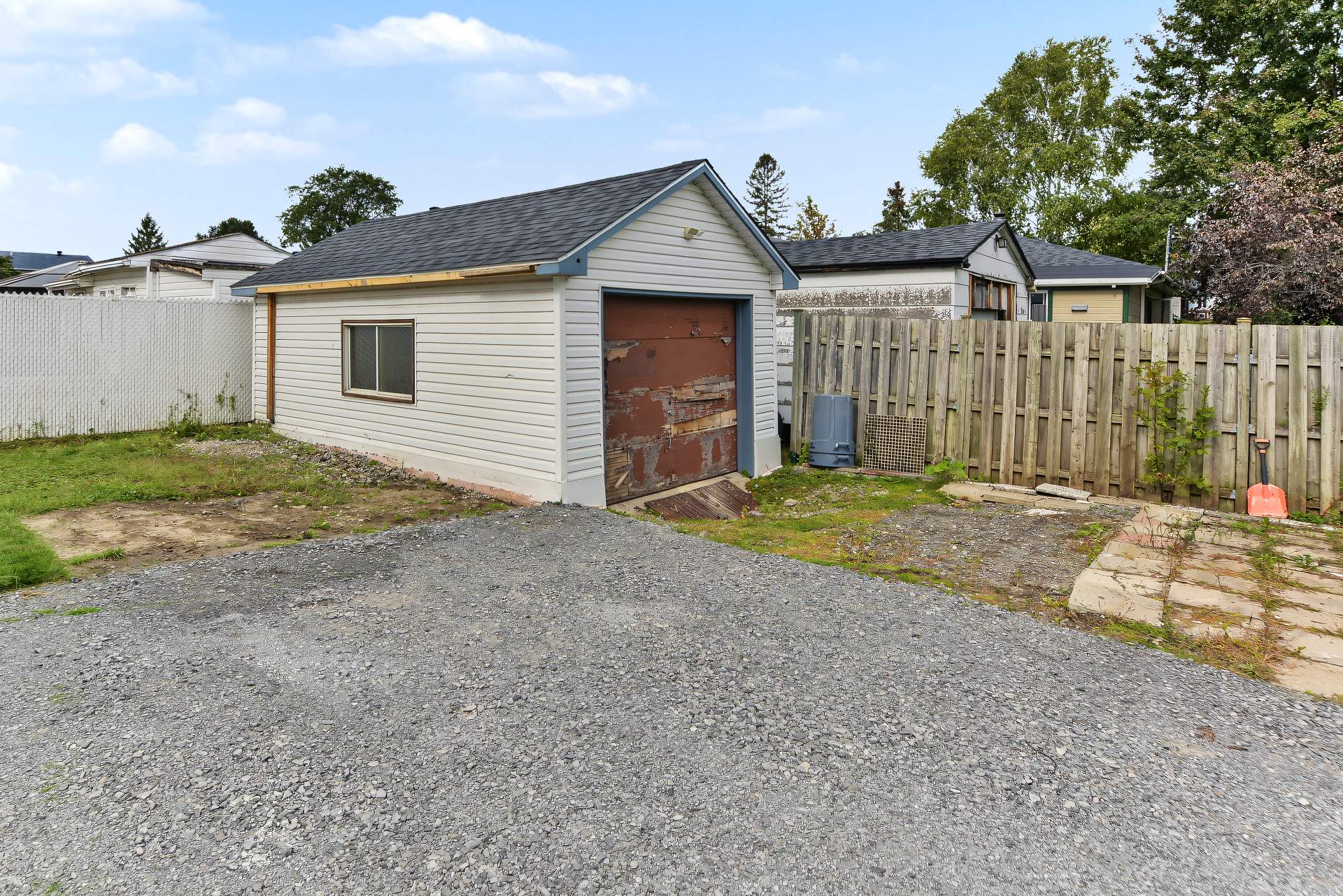 Garage