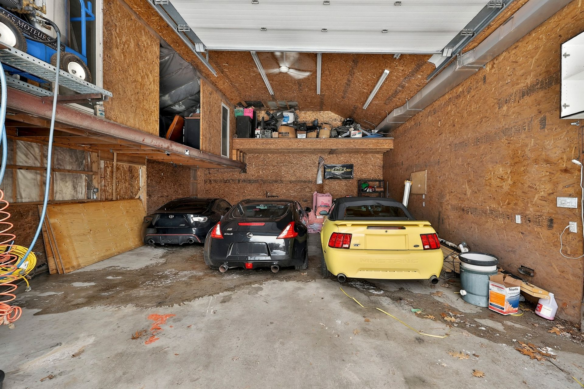 Garage