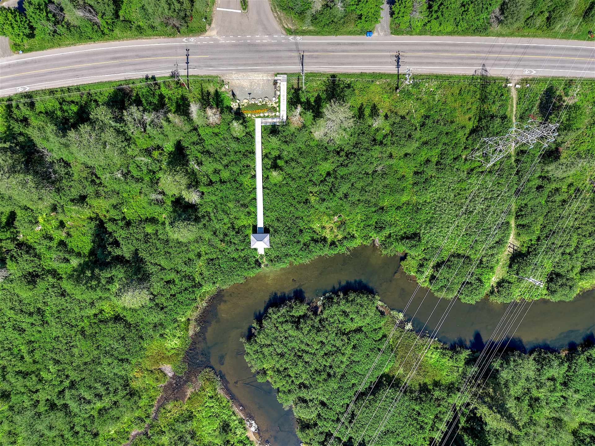 Accès public Riviere à Simon à deux minutes à pied