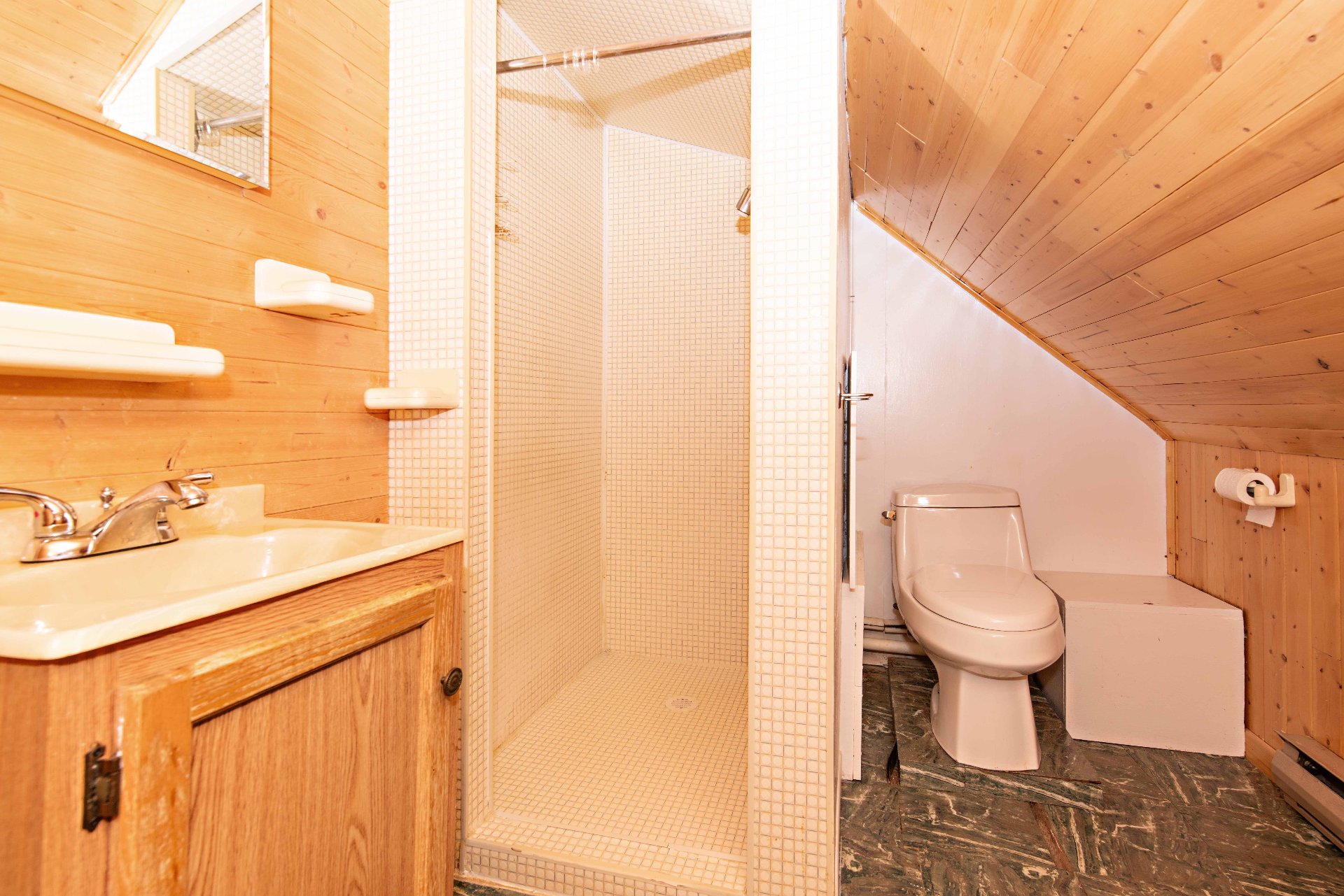 Salle de bains attenante à la CCP