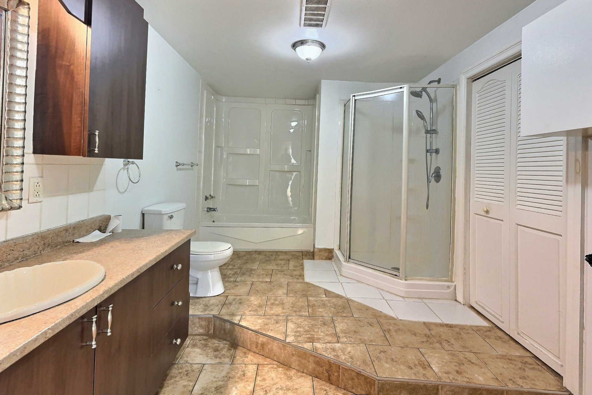 Logement : 248