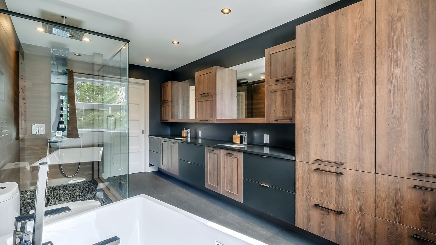 Salle de bains attenante à la CCP