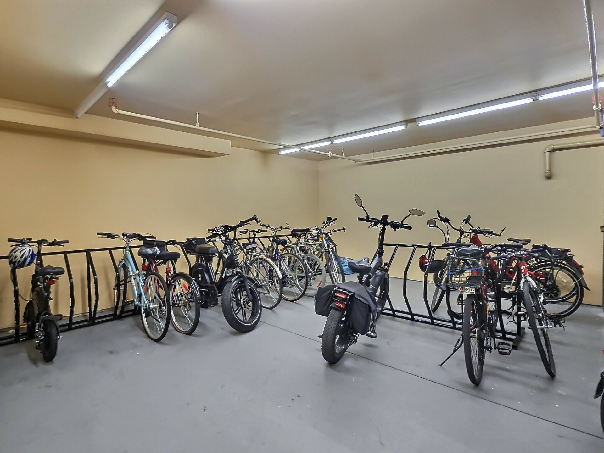 rangement intérieur vélos