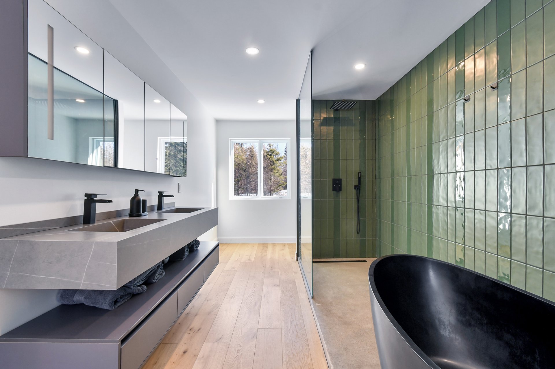 Salle de bains attenante à la CCP