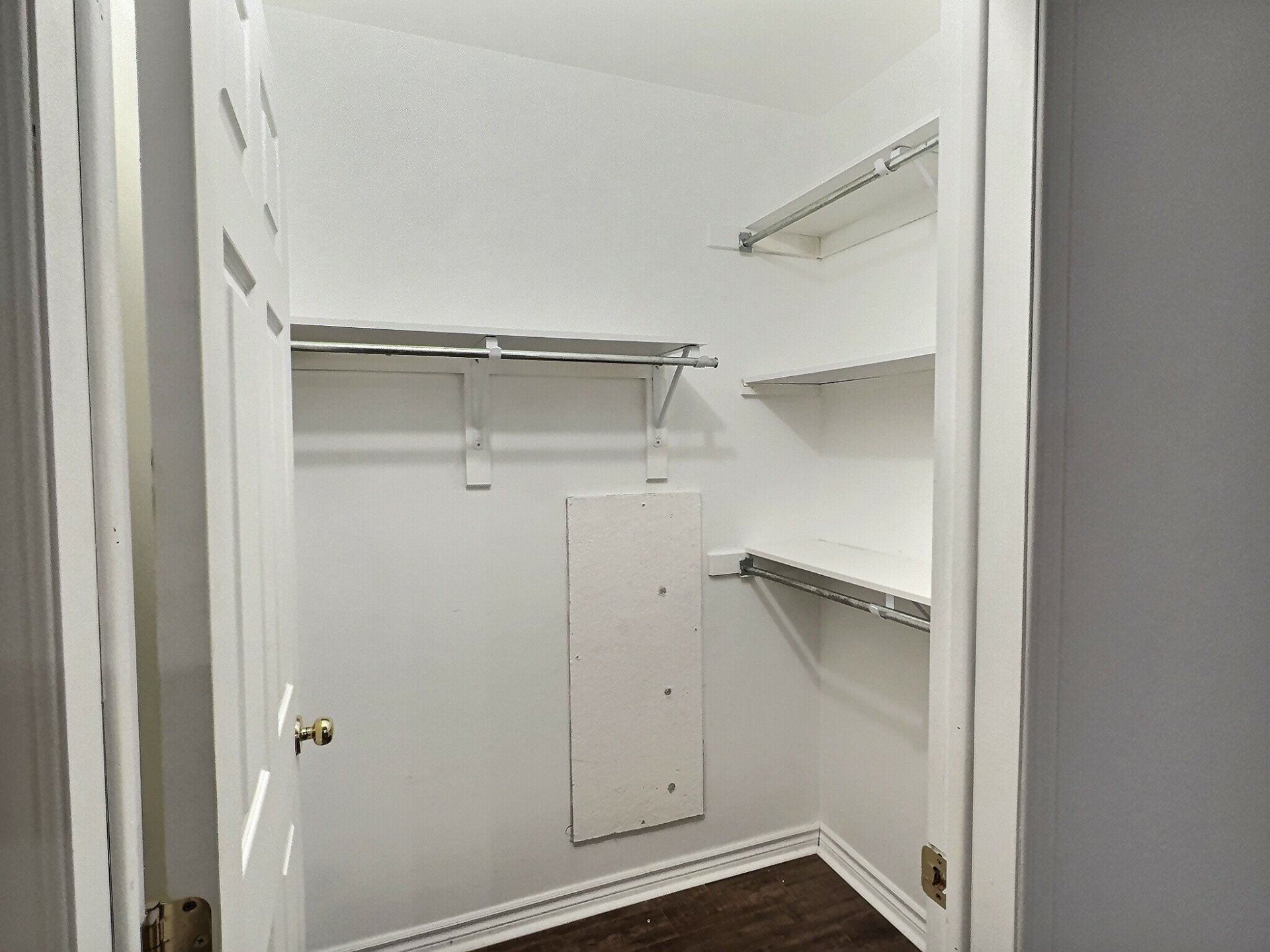 Walk-in closet