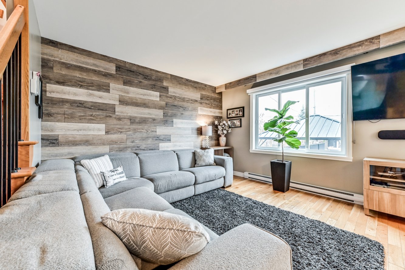 Belle dimension de pièce pour un grand sofa