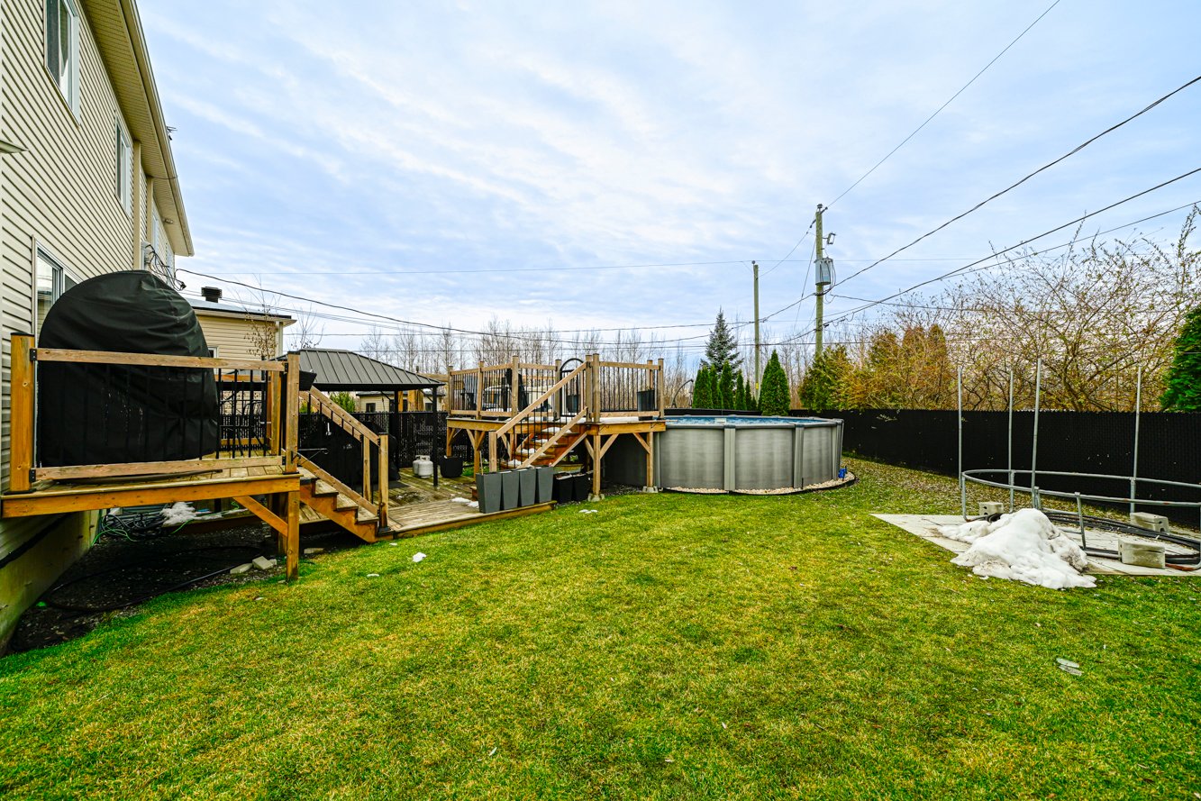 Beaucoup d'espace de gazon pour jouer