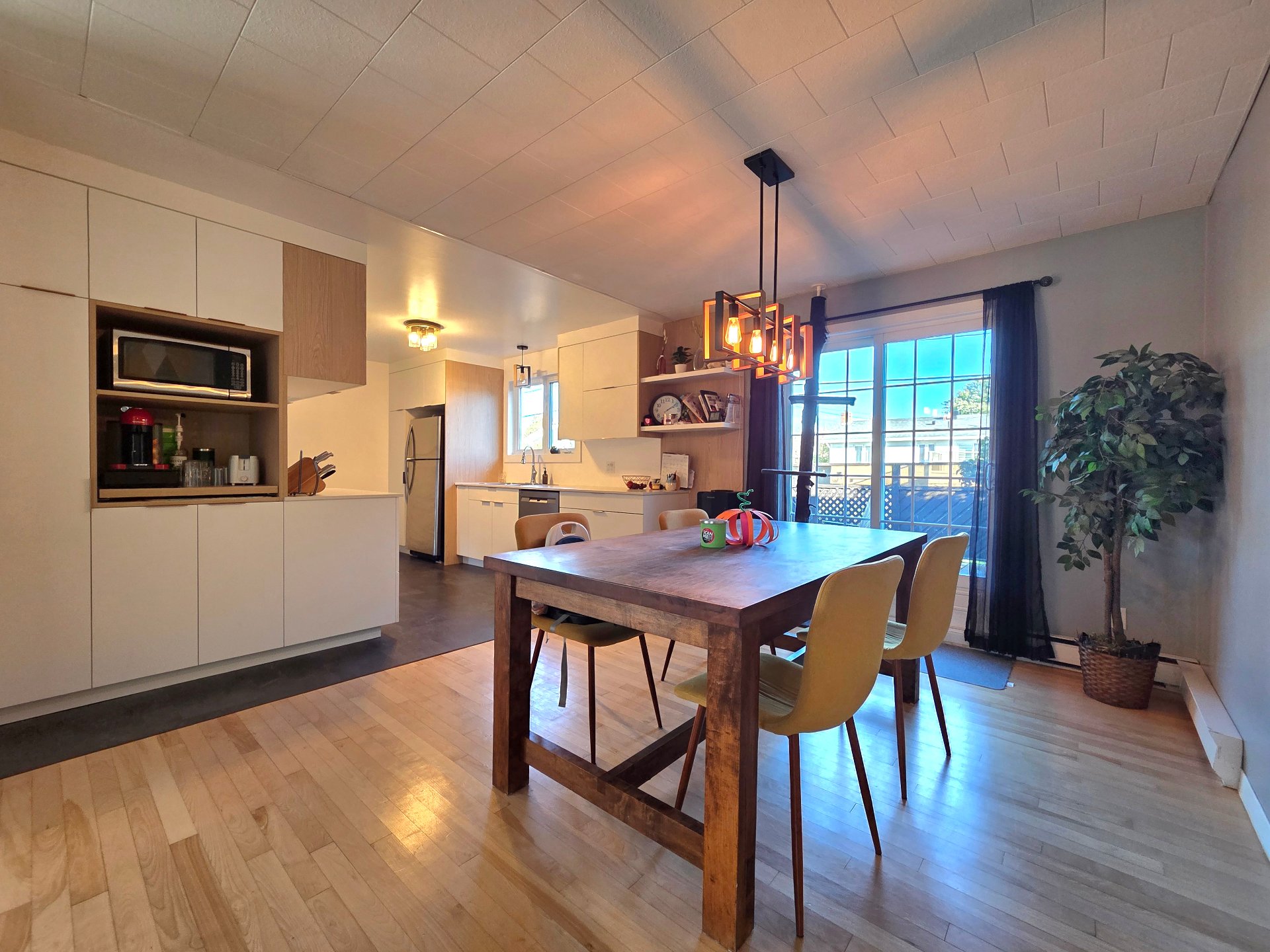 Dining room