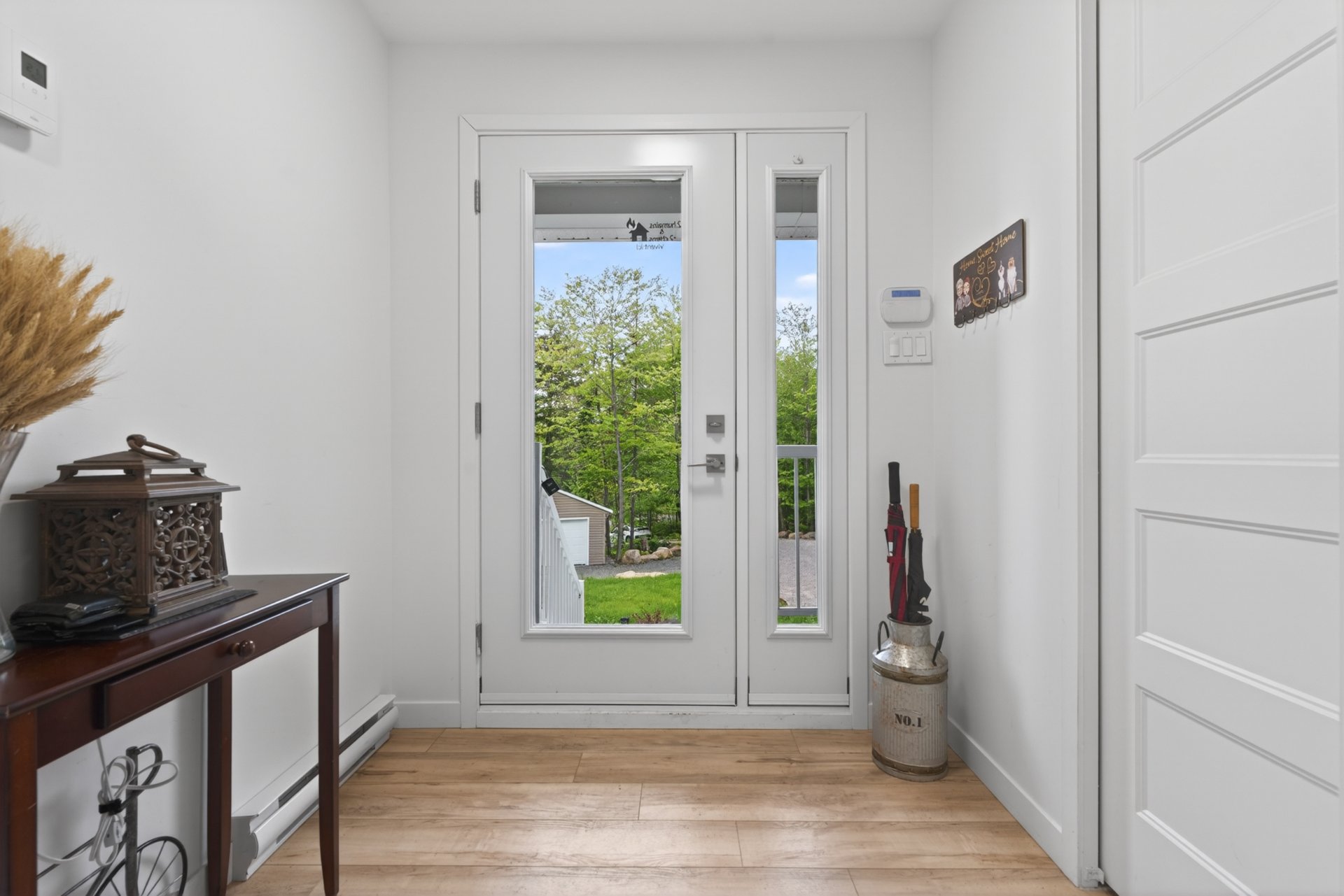 Large entrance with walk-in closet