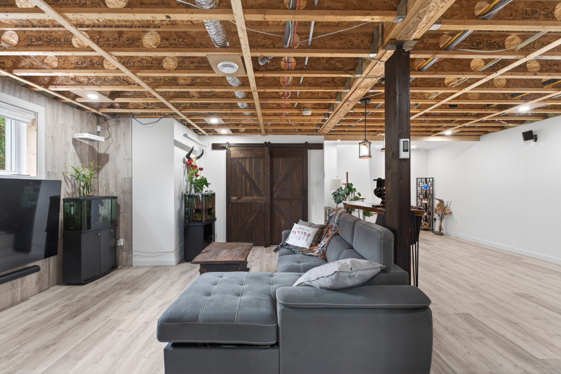 Industrial style with exposed ceiling structure