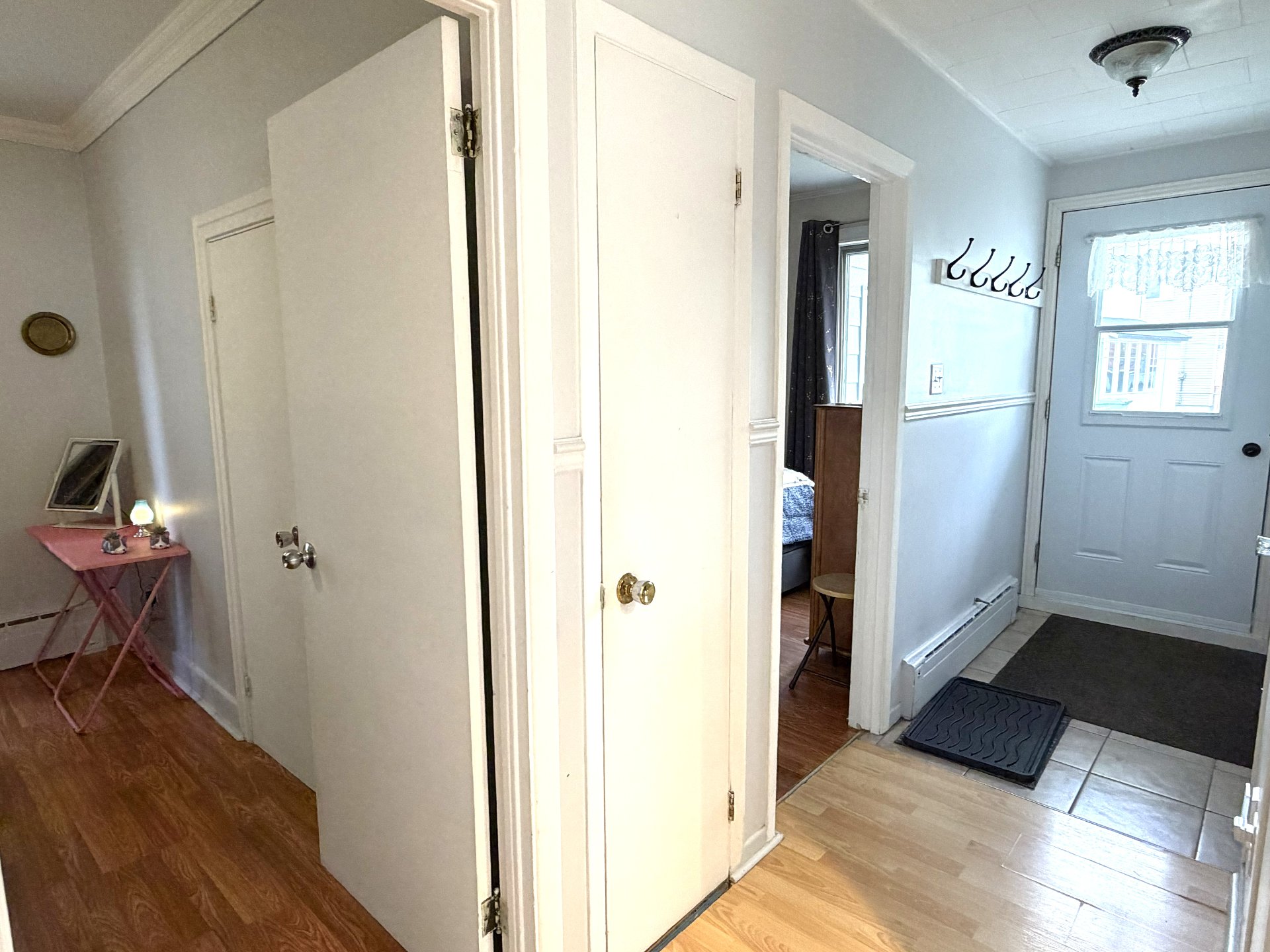 Entrée arrière du logement 36.