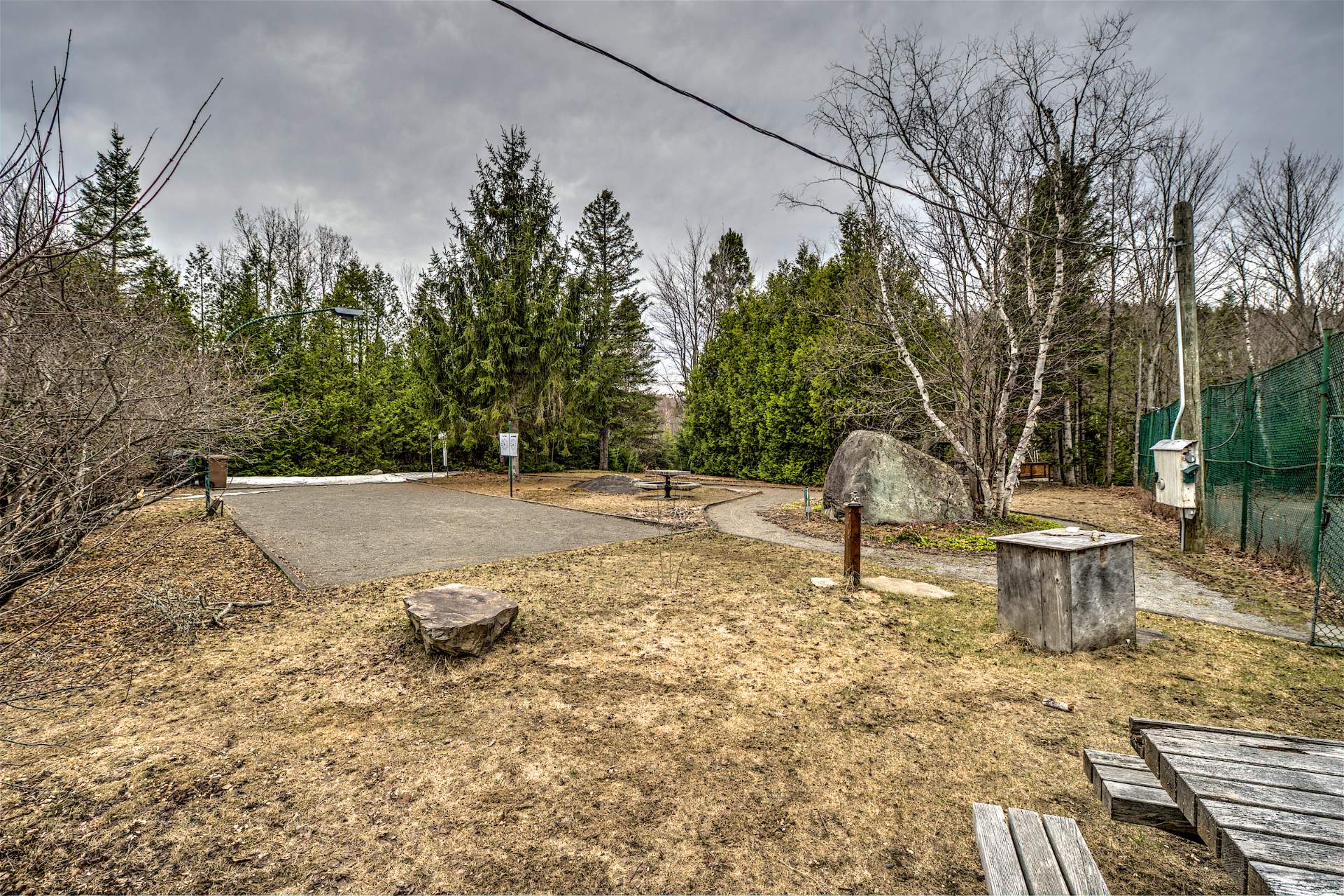 Accès au plan d'eau