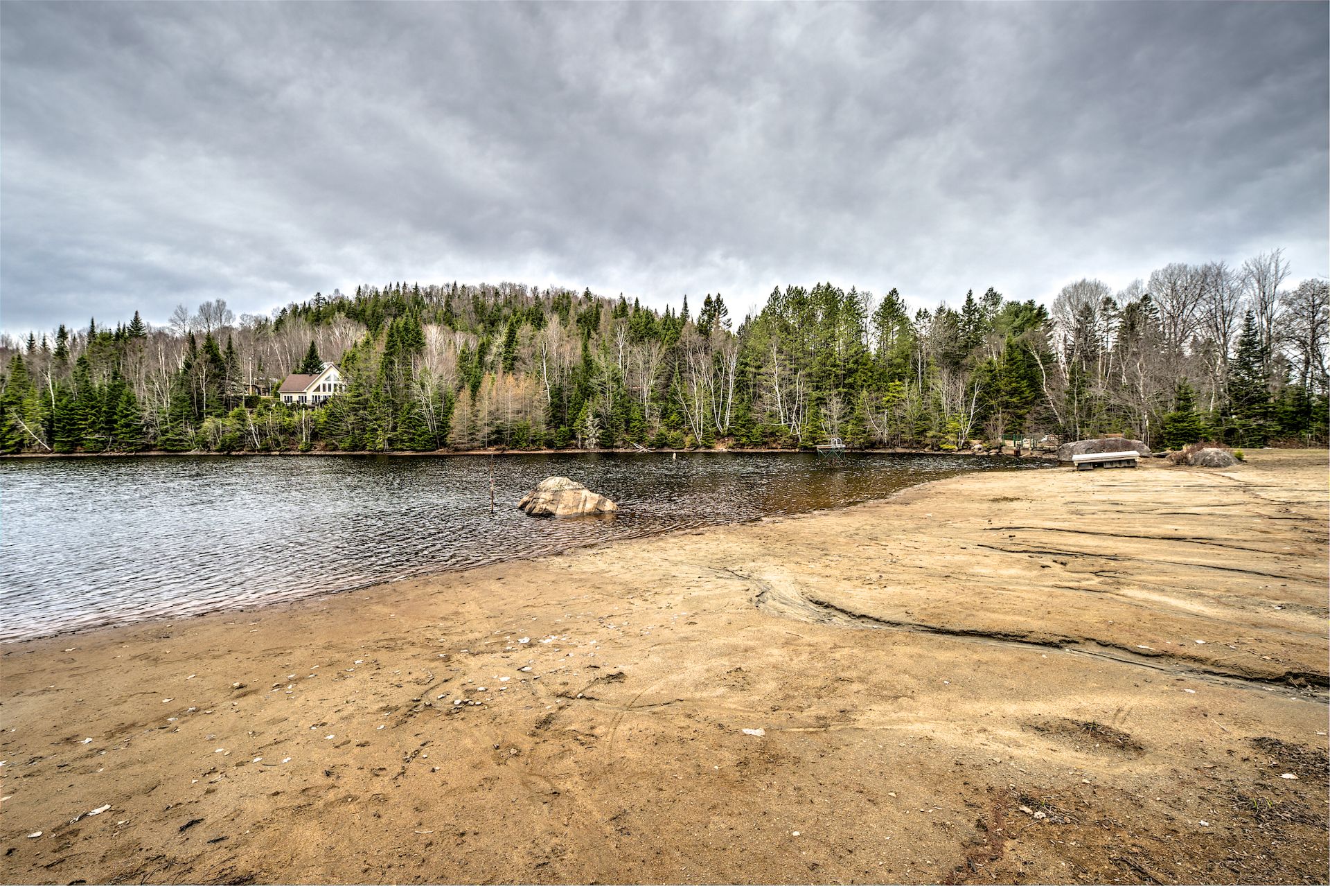 Accès au plan d'eau