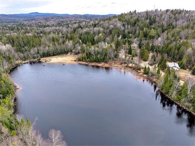 Accès au plan d'eau