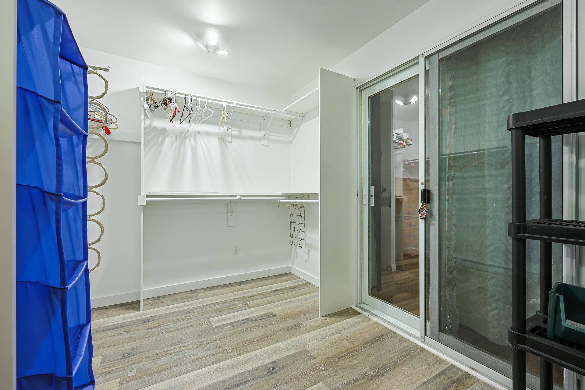 Walk-in closet