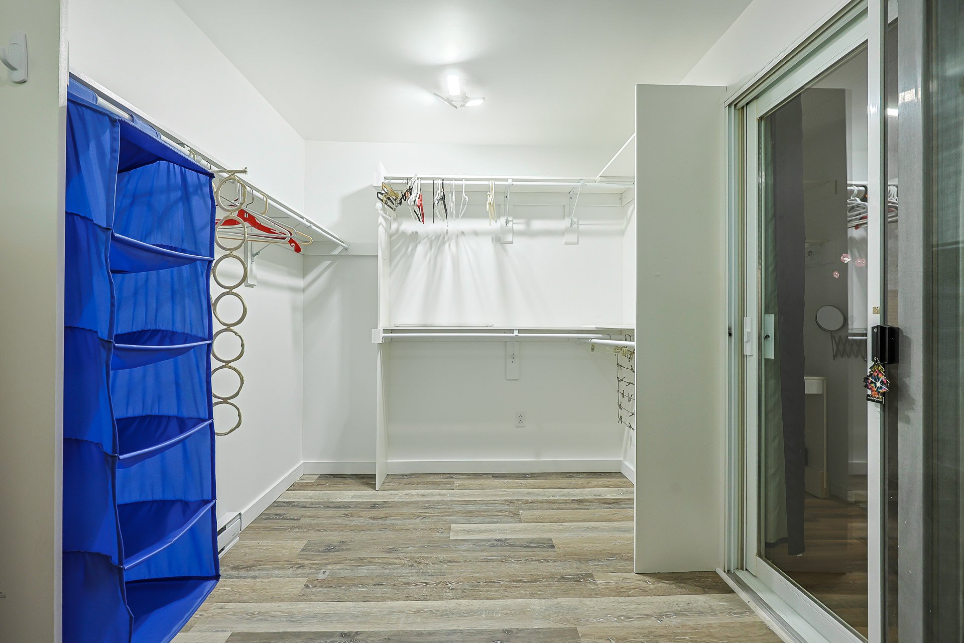 Walk-in closet
