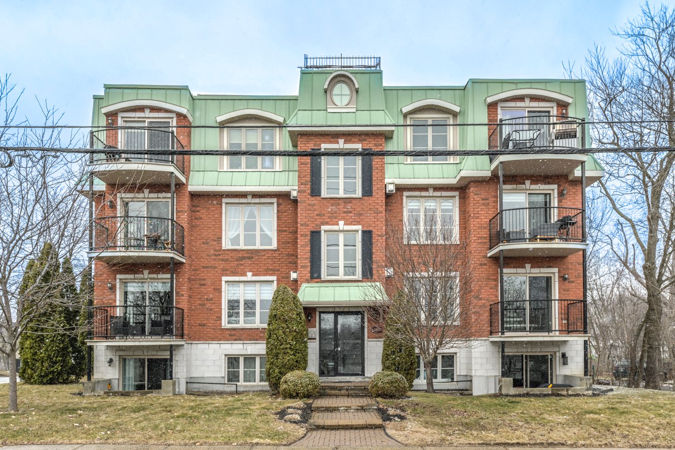 Bord de l'eau, condo situé au 2e étage