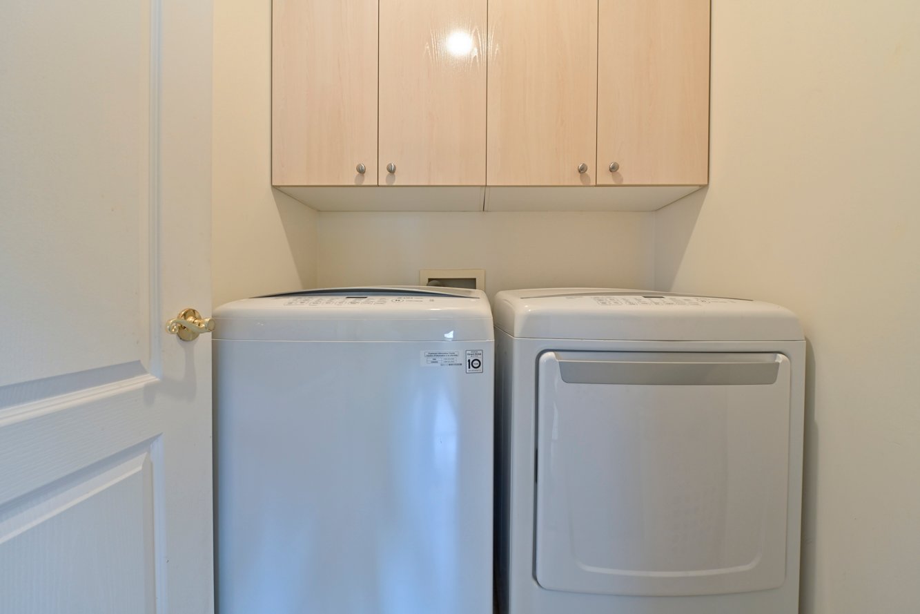 Indépendante, rangement au-dessus