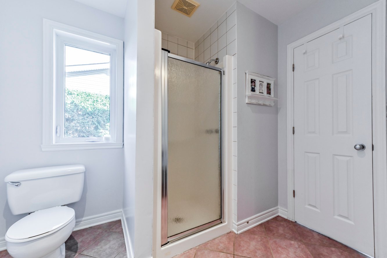 Porte vers bureau avant